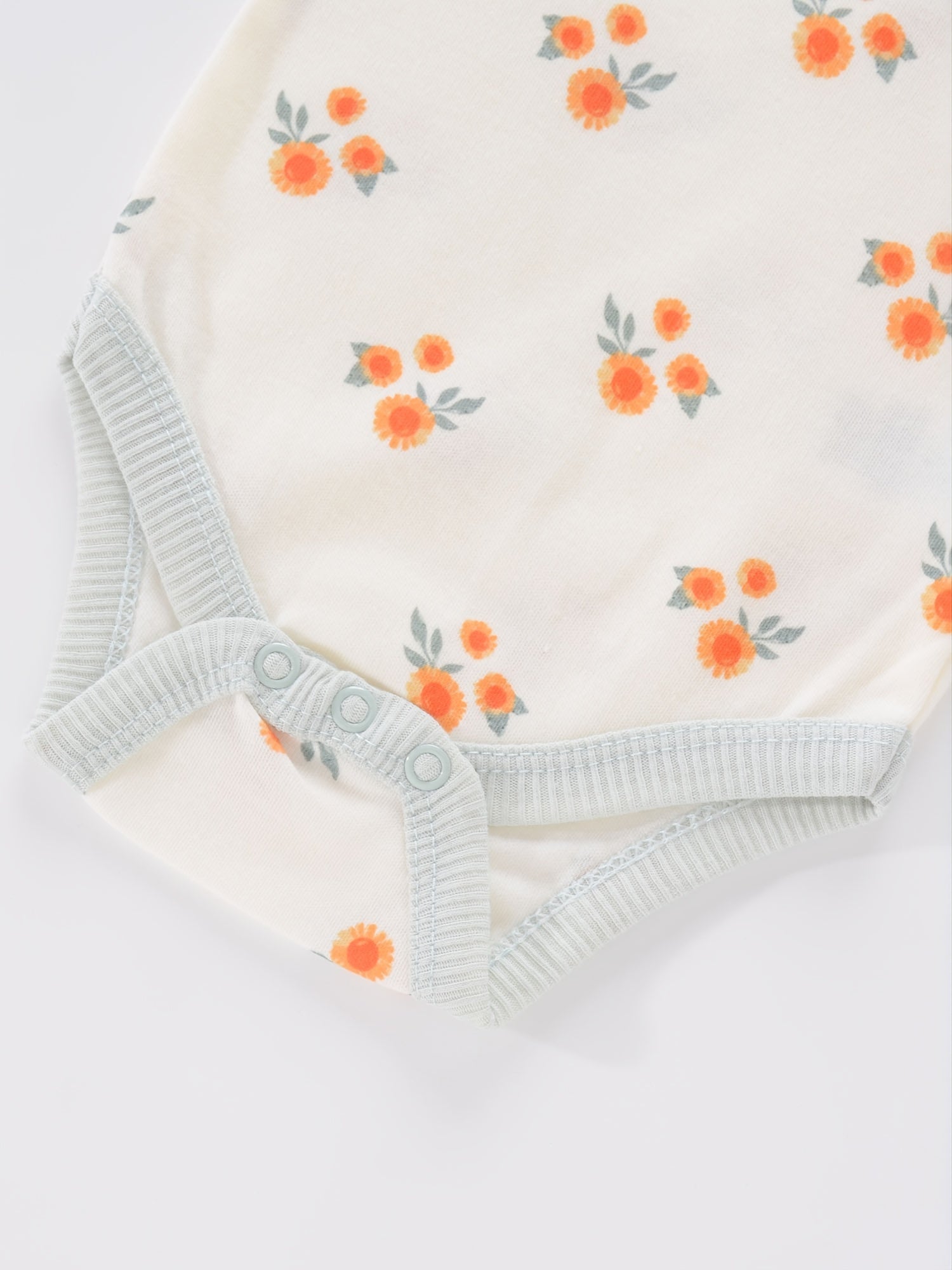 Newborn Baby Short Sleeve One-Piece Suit 4pcs Set .