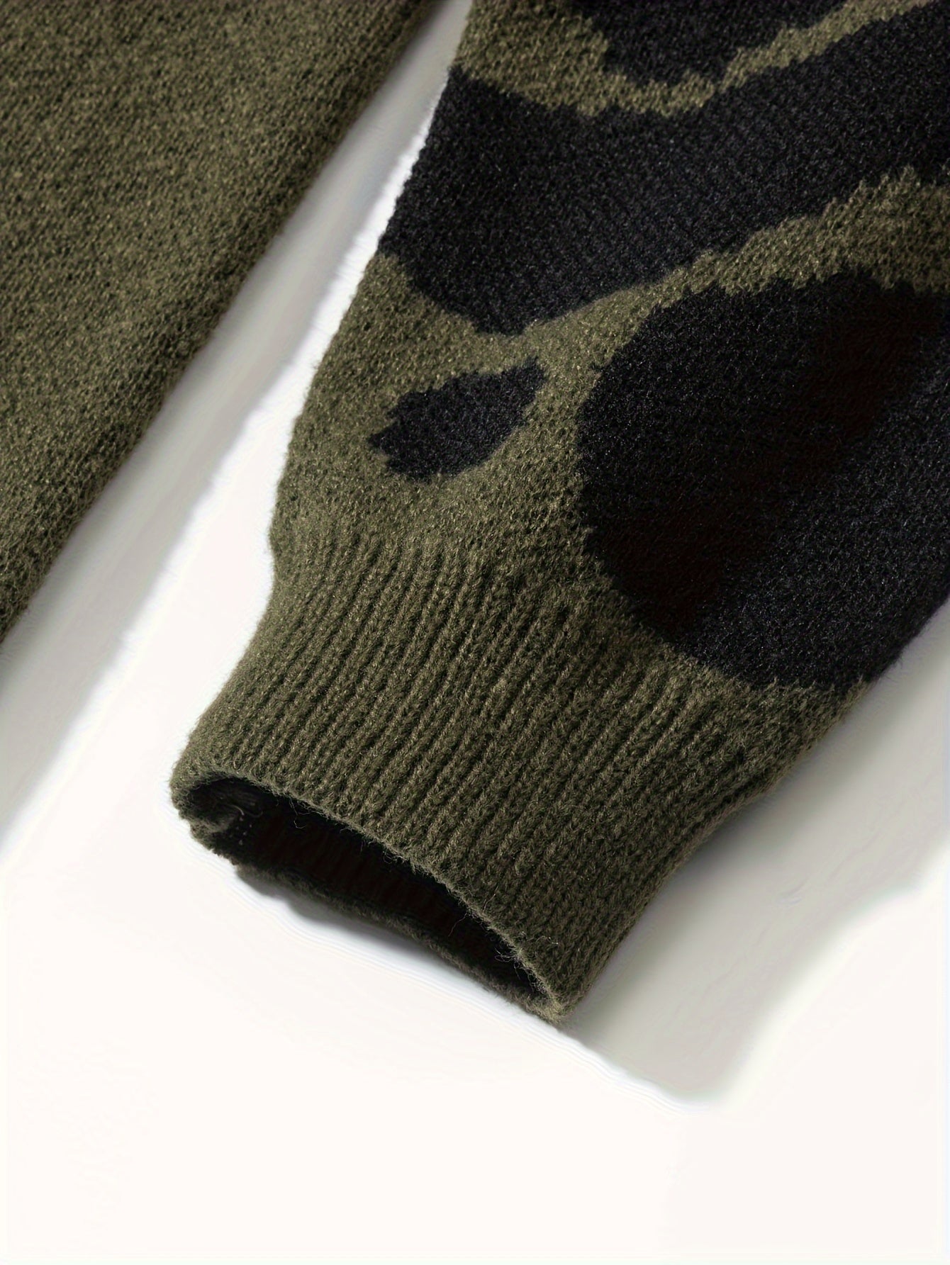 Trendy Pattern Knitted Sweater, Men's Casual Warm Slightly Stretch.