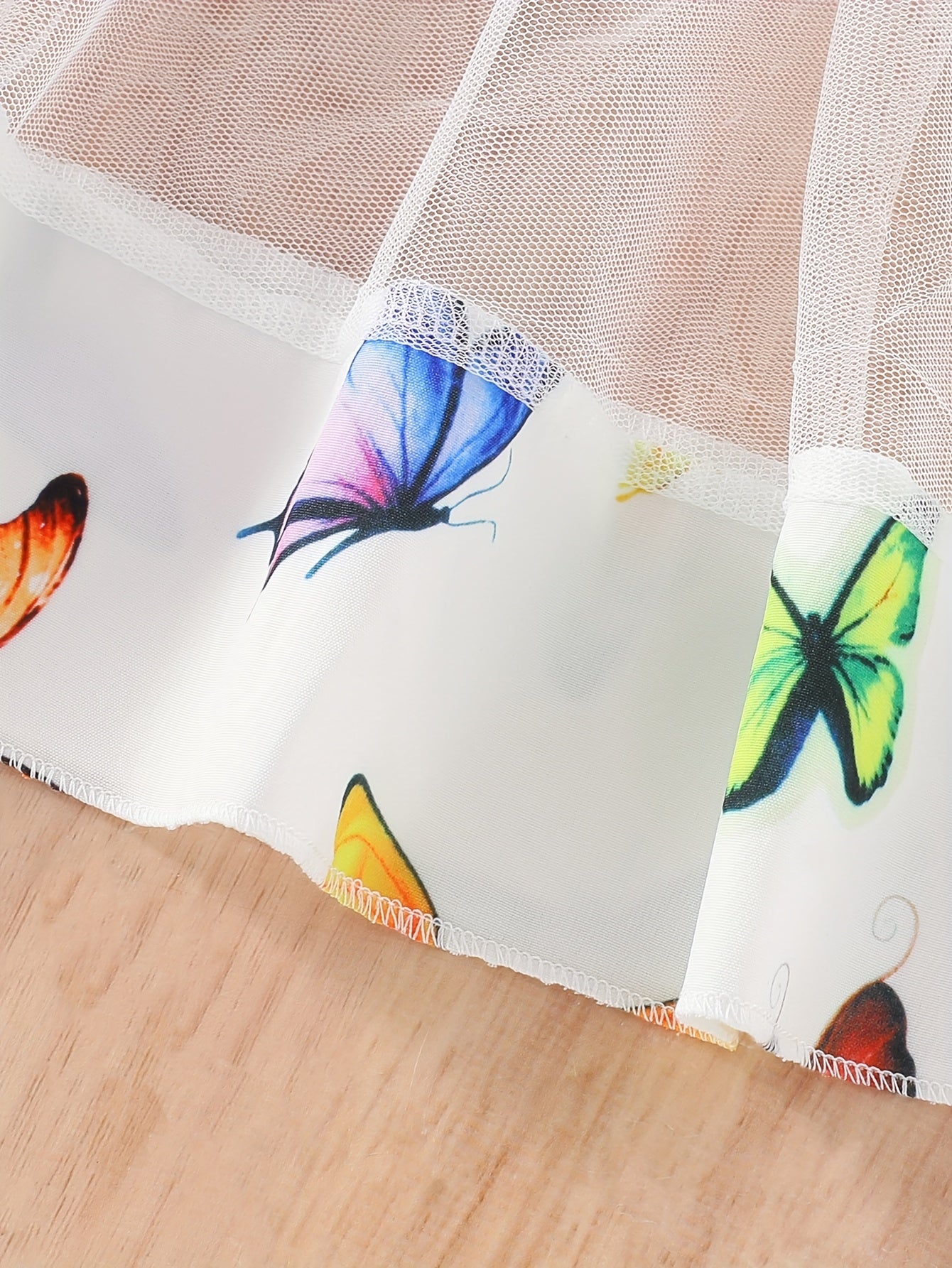 Girls' Two-Piece Set with Spaghetti Strap Butterfly Print .