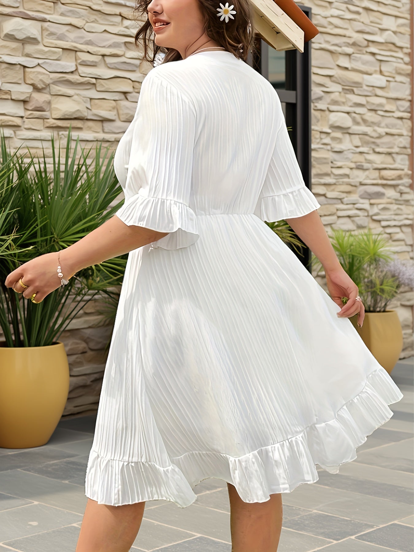 Plus Size V-Neck Lace Detail Ruffle Skirt Dress -/MH