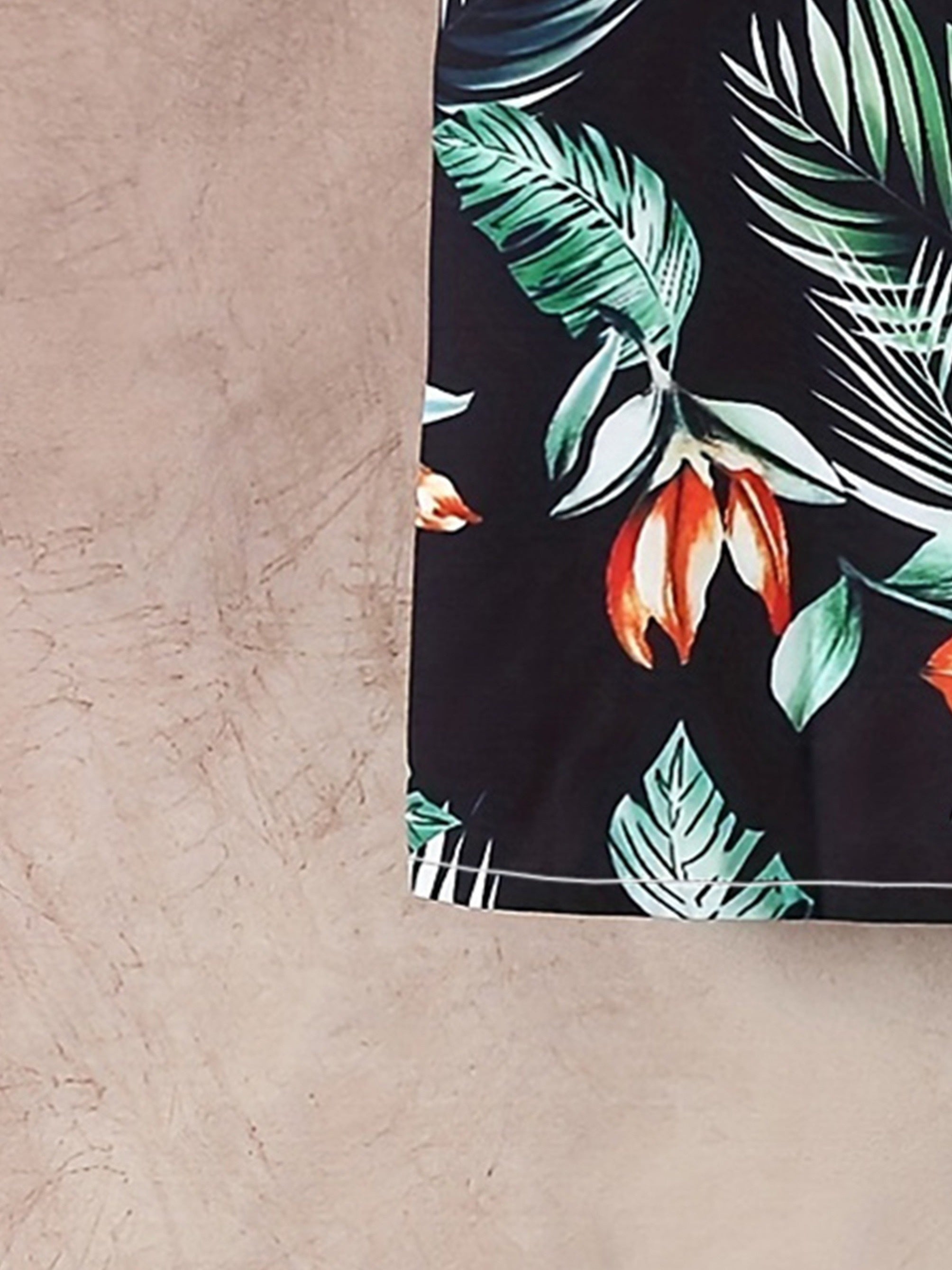 Boys Flower And Leaf Print Casual Outfit Short Sleeves Shirt & Shorts.