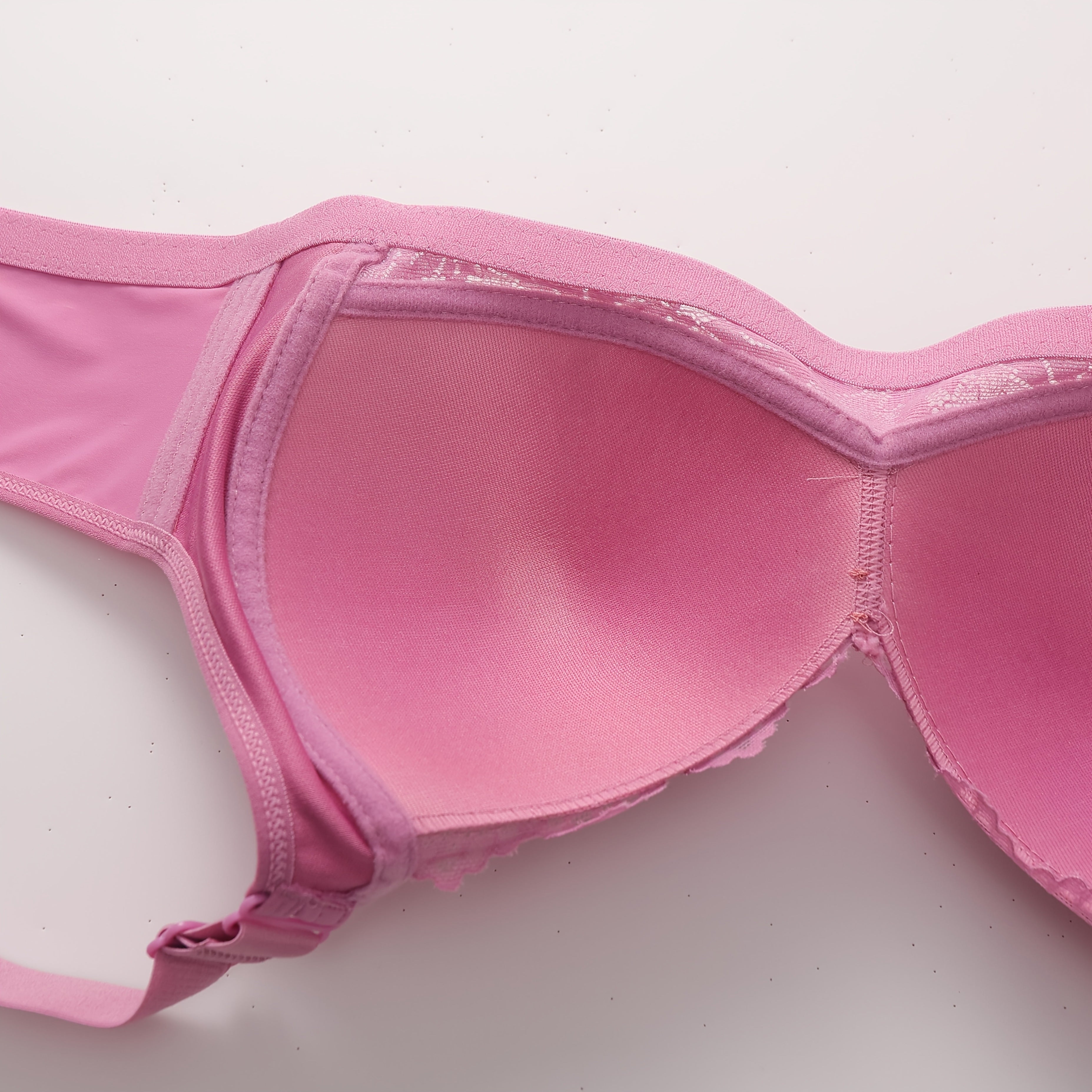 Women's Everyday Bra - Soft Lavender Lace Undergarment with Non-Removable ./MH