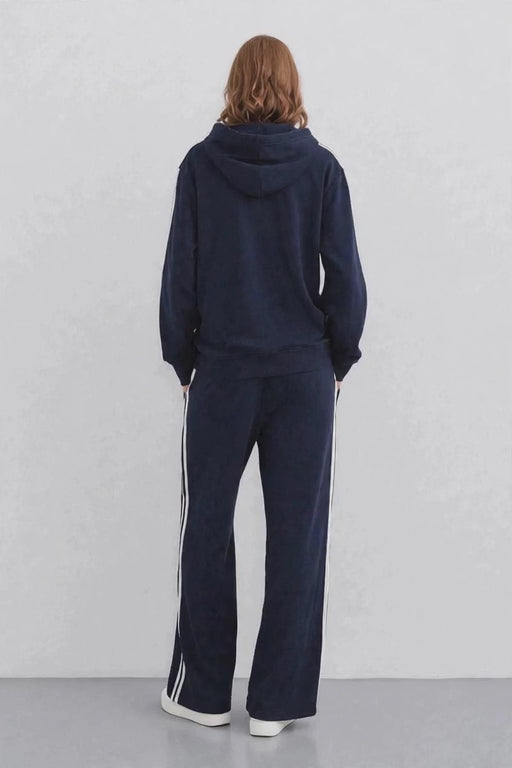 Outline Women’s Tracksuit Set | MH Edition